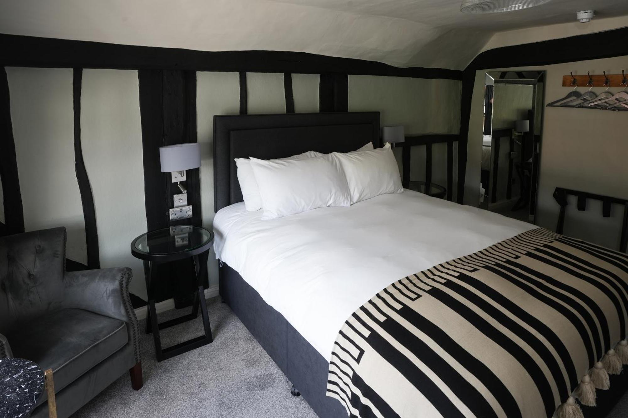 The Windmill Otel Maidstone Dış mekan fotoğraf
